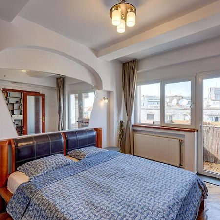 Old Town Home Library Bucharest Luaran gambar